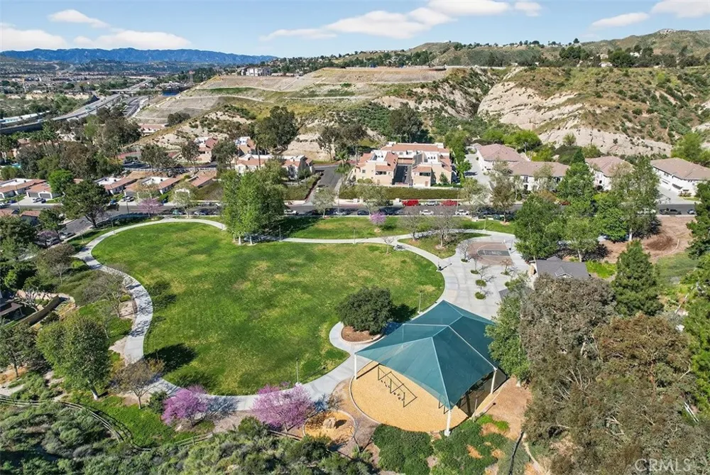 28869 Pineridge Lane Canyon Country, CA 91387