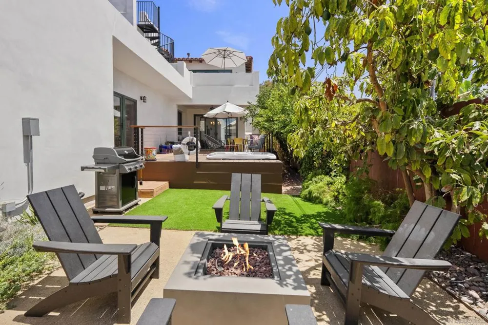 5622 Taft La Jolla, CA 92037