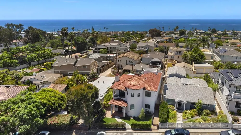 5622 Taft La Jolla, CA 92037