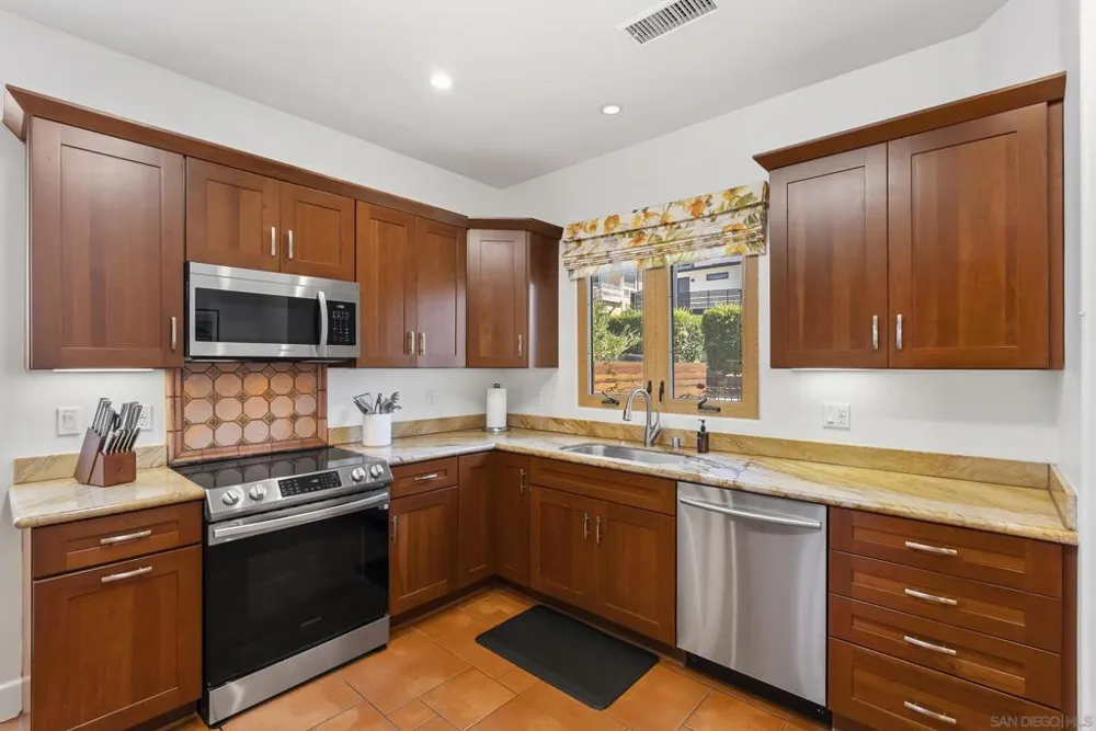 5622 Taft La Jolla, CA 92037