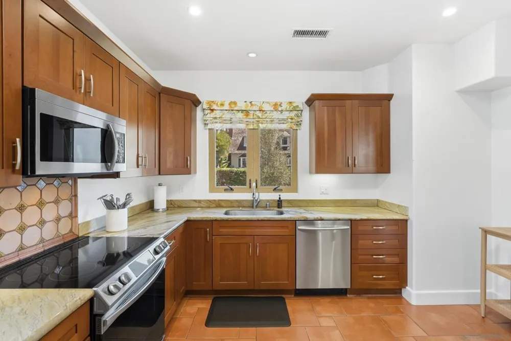 5622 Taft La Jolla, CA 92037