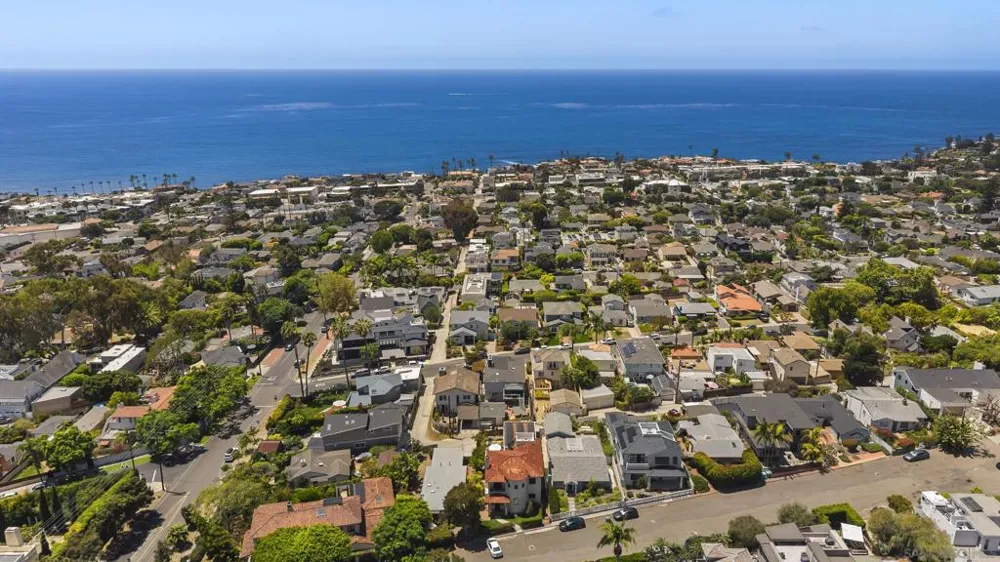 5622 Taft La Jolla, CA 92037