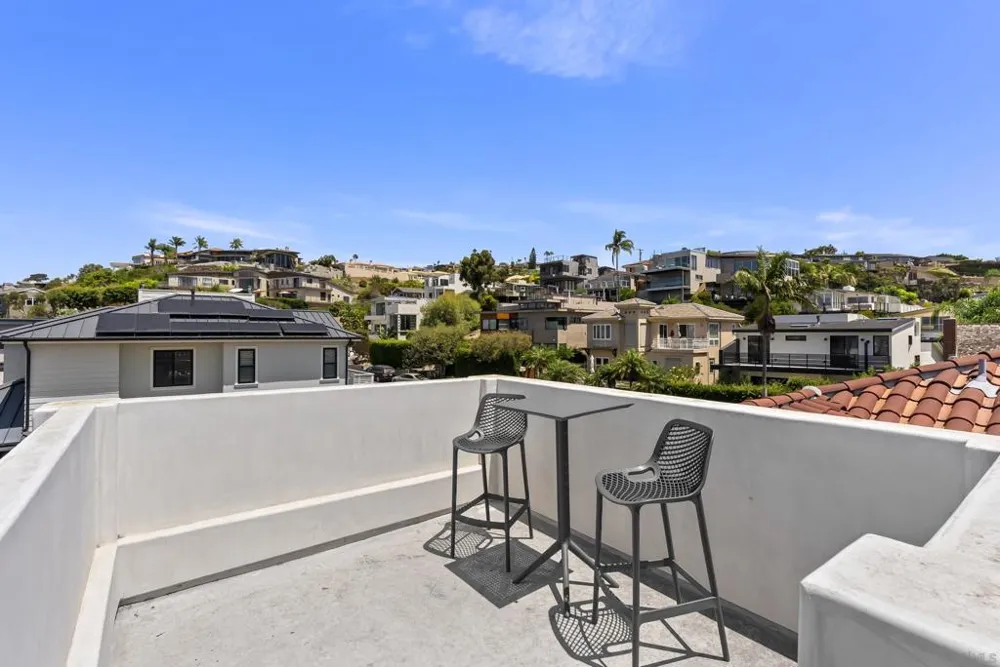 5622 Taft La Jolla, CA 92037