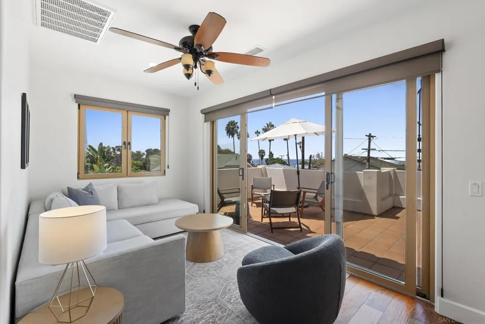 5622 Taft La Jolla, CA 92037