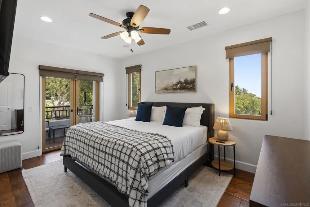 5622 Taft La Jolla, CA 92037