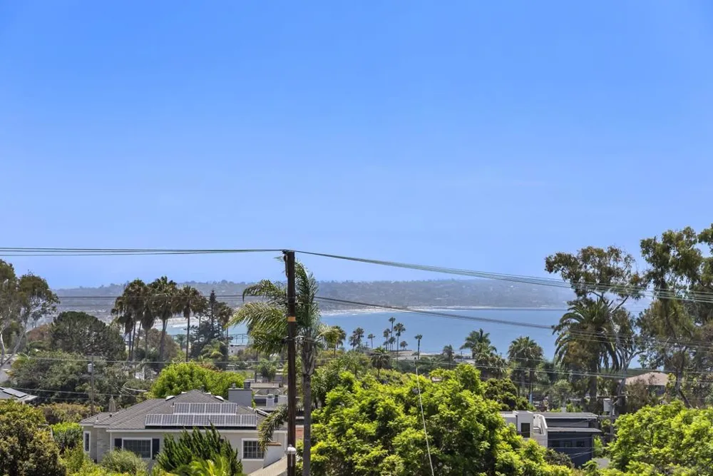 5622 Taft La Jolla, CA 92037