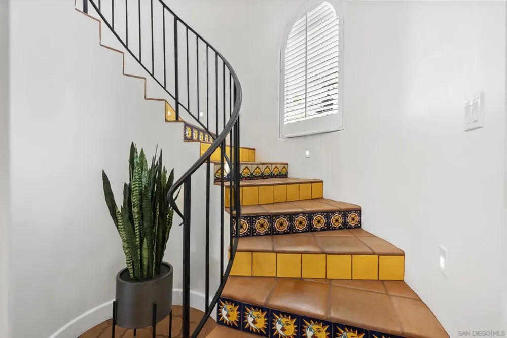5622 Taft La Jolla, CA 92037