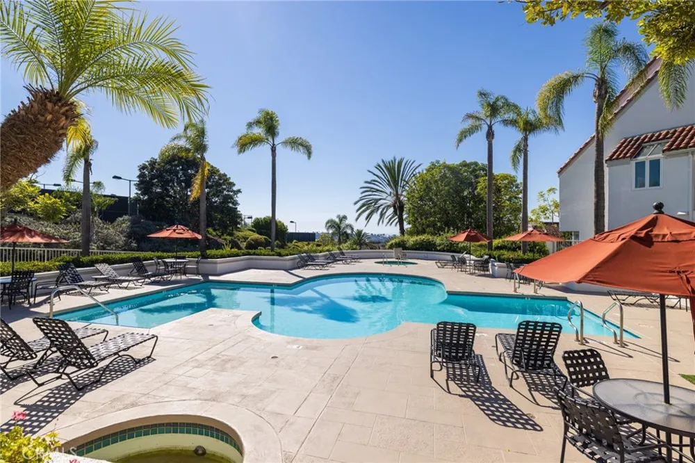 1 La Paloma Dana Point, CA 92629