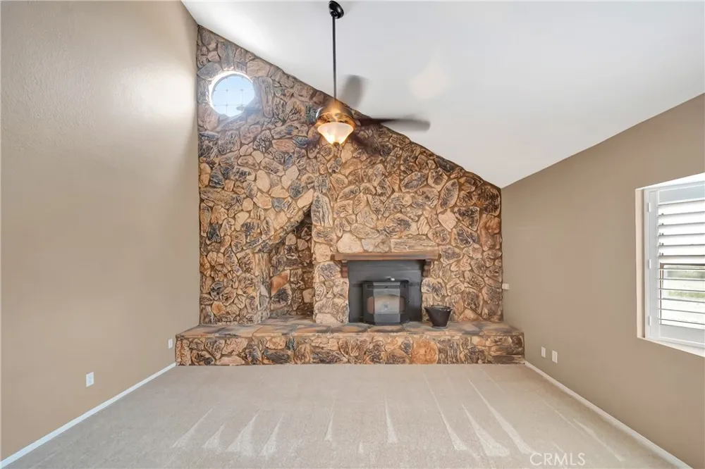 7523 W Avenue A Rosamond, CA 93560