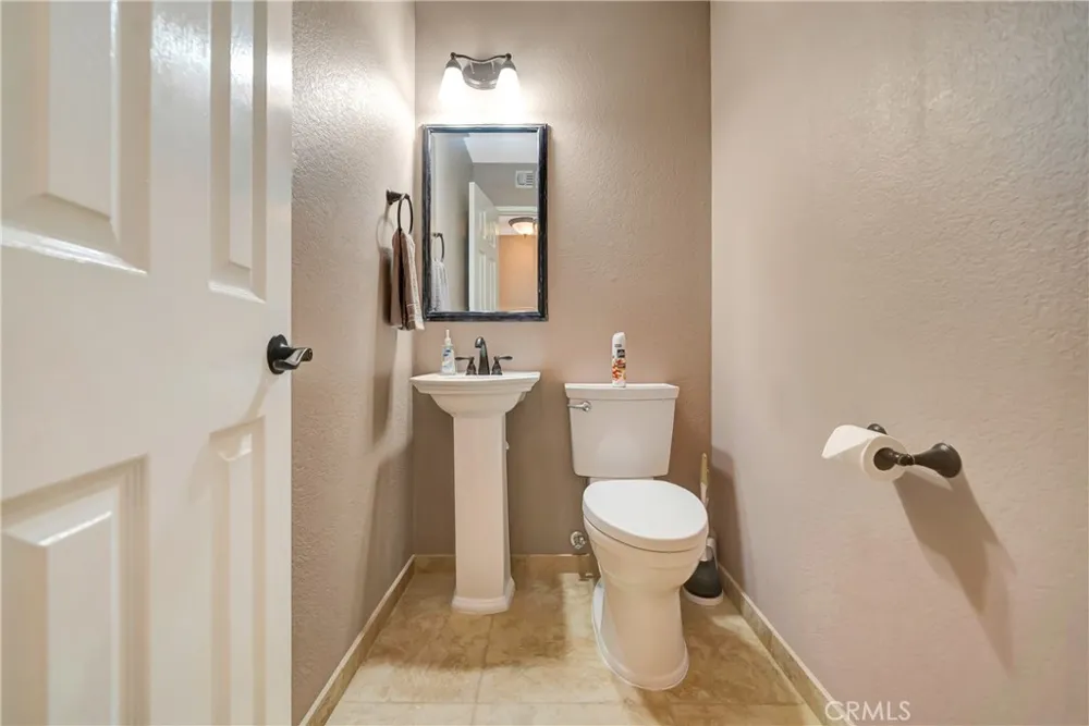 7523 W Avenue A Rosamond, CA 93560