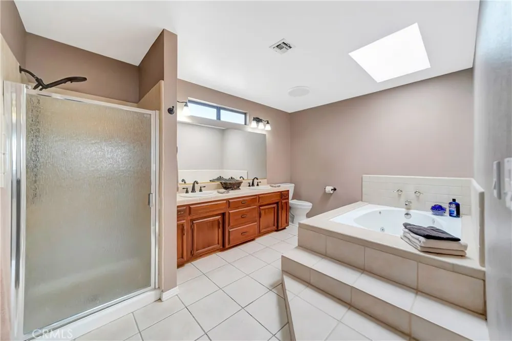 7523 W Avenue A Rosamond, CA 93560