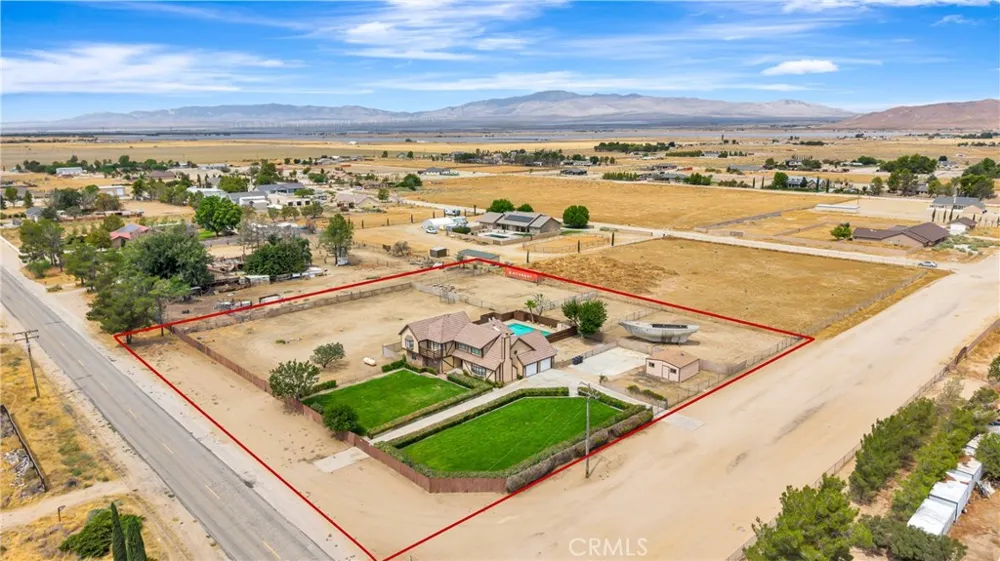 7523 W Avenue A Rosamond, CA 93560