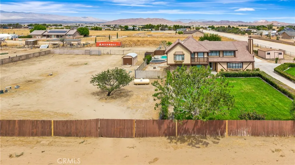 7523 W Avenue A Rosamond, CA 93560