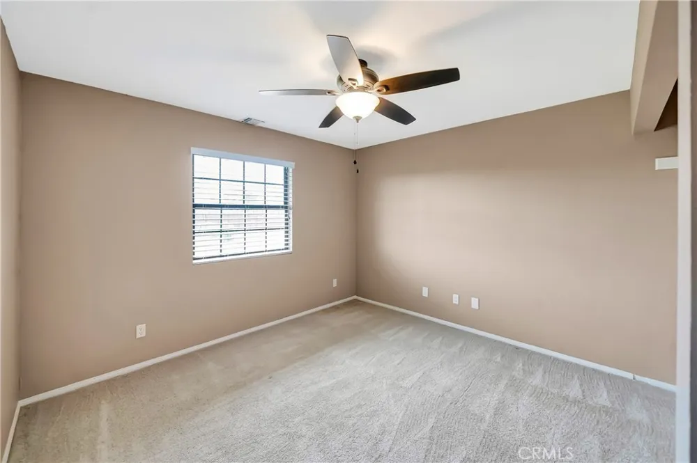 7523 W Avenue A Rosamond, CA 93560