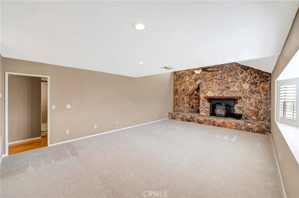 7523 W Avenue A Rosamond, CA 93560