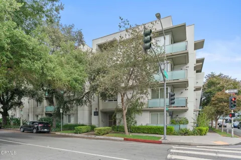 160 S Hudson Avenue #105