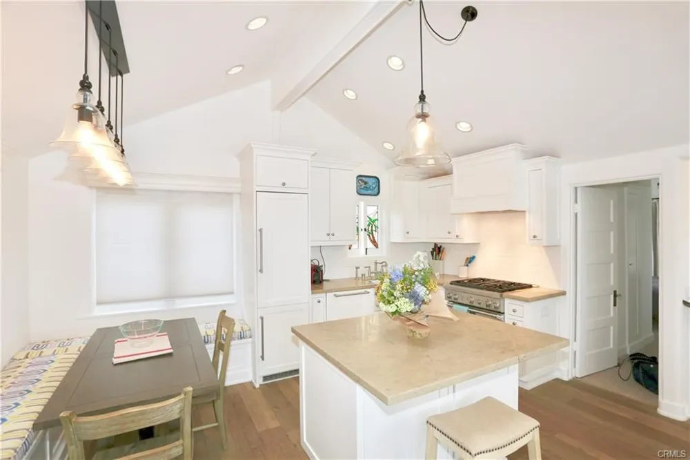 176 Mcaulay Place Laguna Beach, CA 92651
