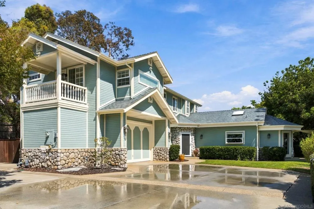 1644 Tamarack Ave Carlsbad, CA 92008