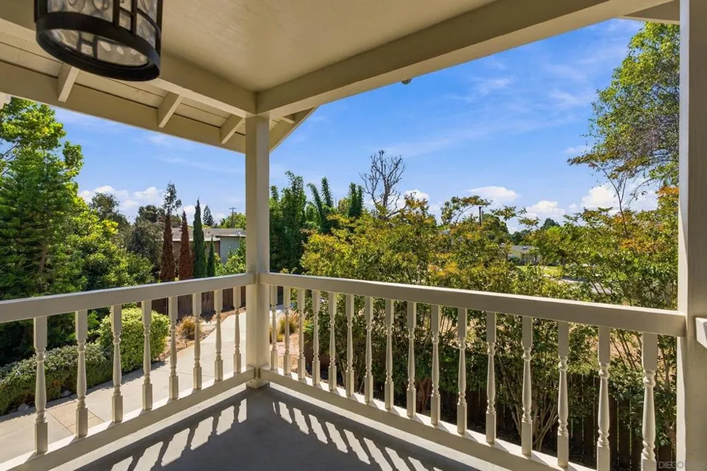 1644 Tamarack Ave Carlsbad, CA 92008