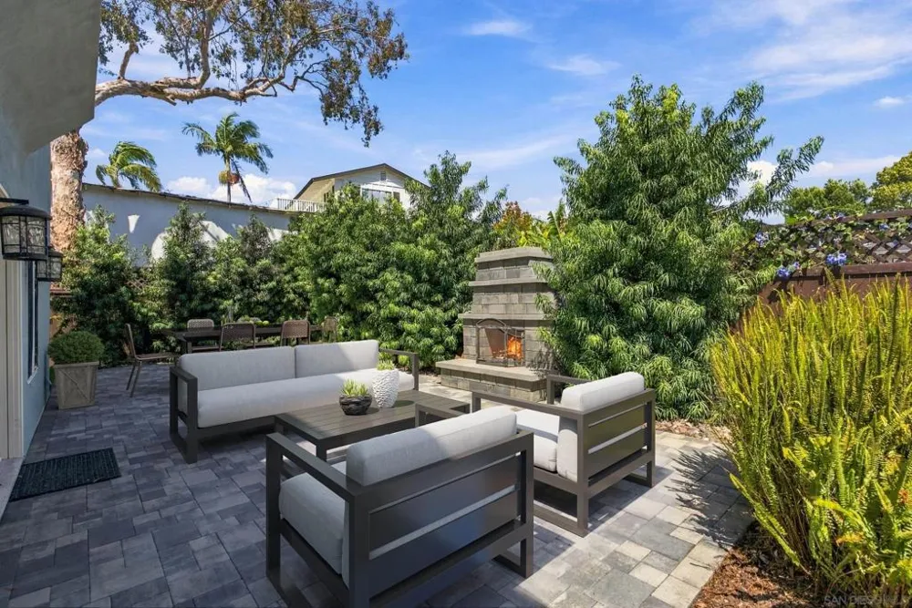 1644 Tamarack Ave Carlsbad, CA 92008