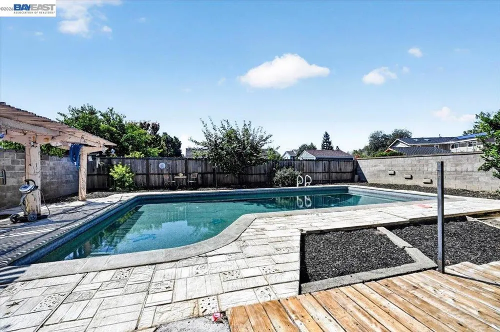 4275 Stanford Way Livermore, CA 94550