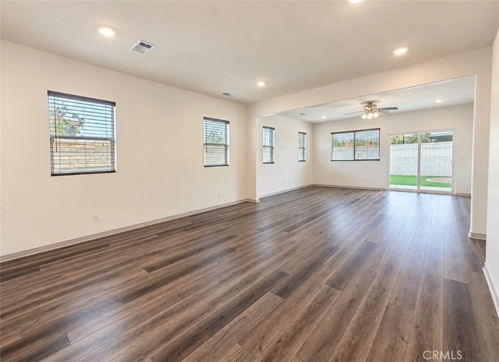 4903 Vanderham Jurupa Valley, CA 91752