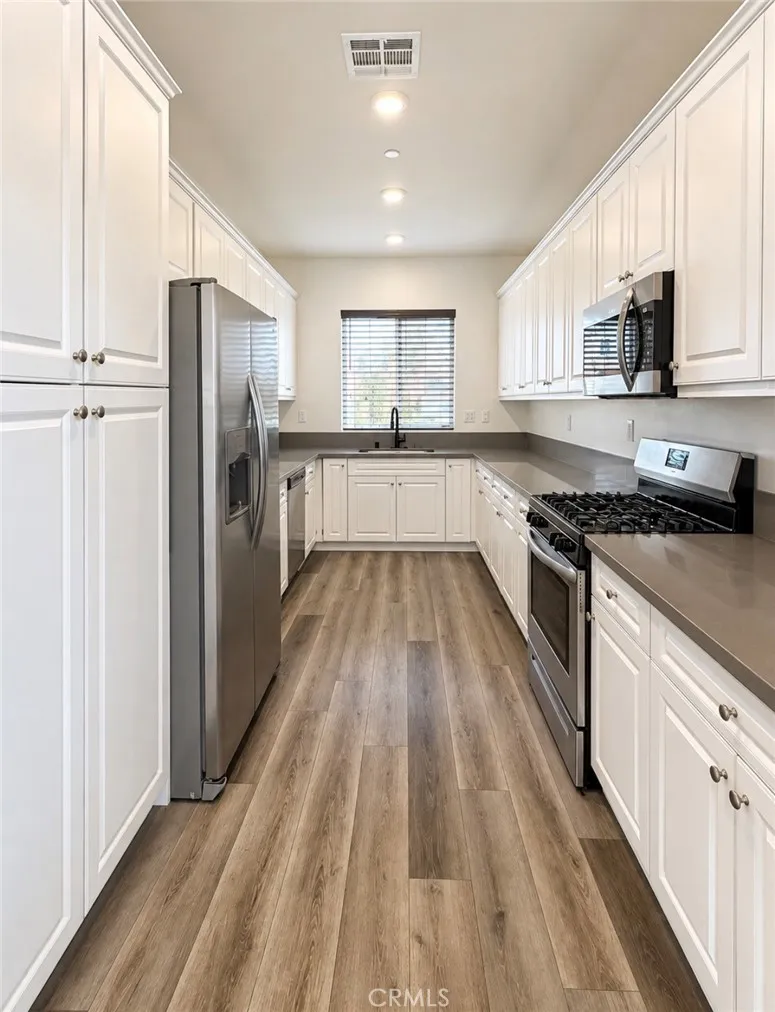 4903 Vanderham Jurupa Valley, CA 91752