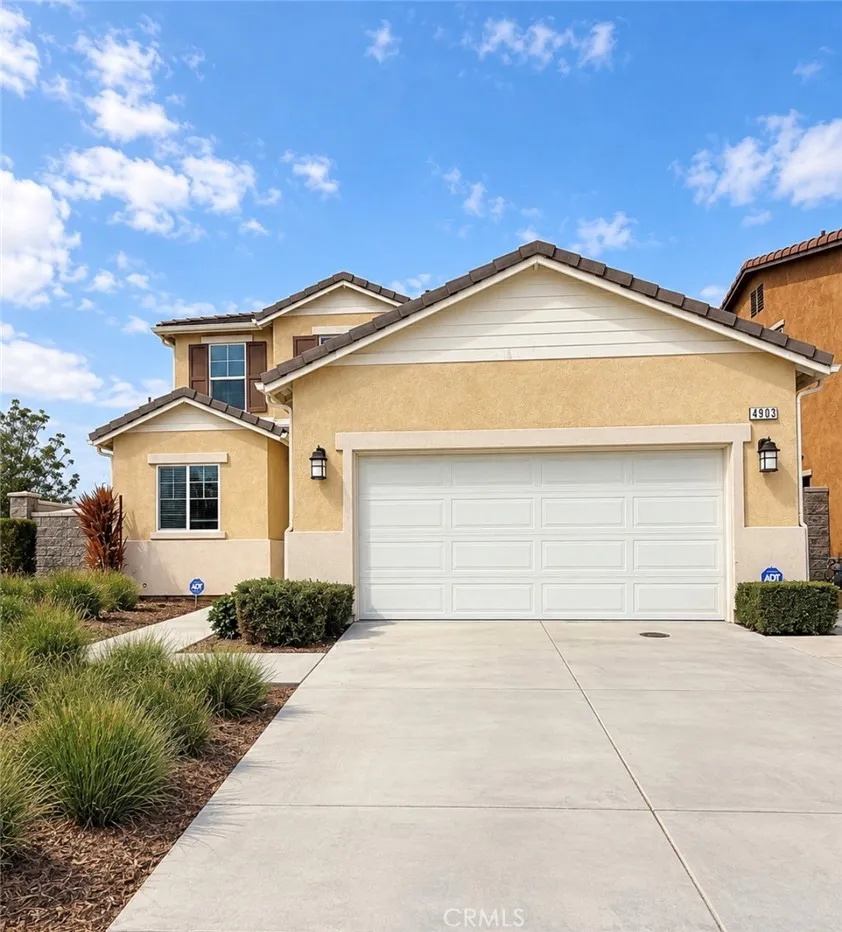 4903 Vanderham Jurupa Valley, CA 91752