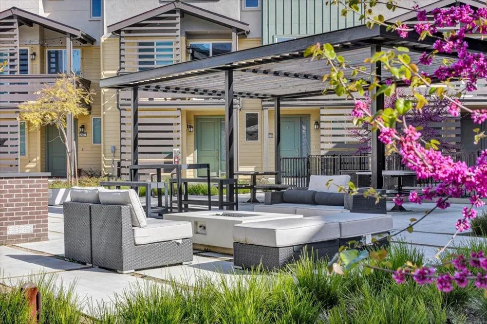 1930 Joshua Tree Circle Milpitas, CA 95035