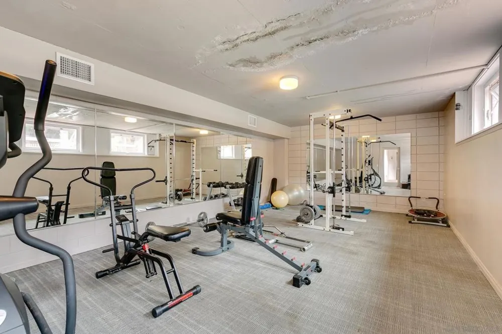 2610 Torrey Pines Rd. #C22 La Jolla, CA 92037