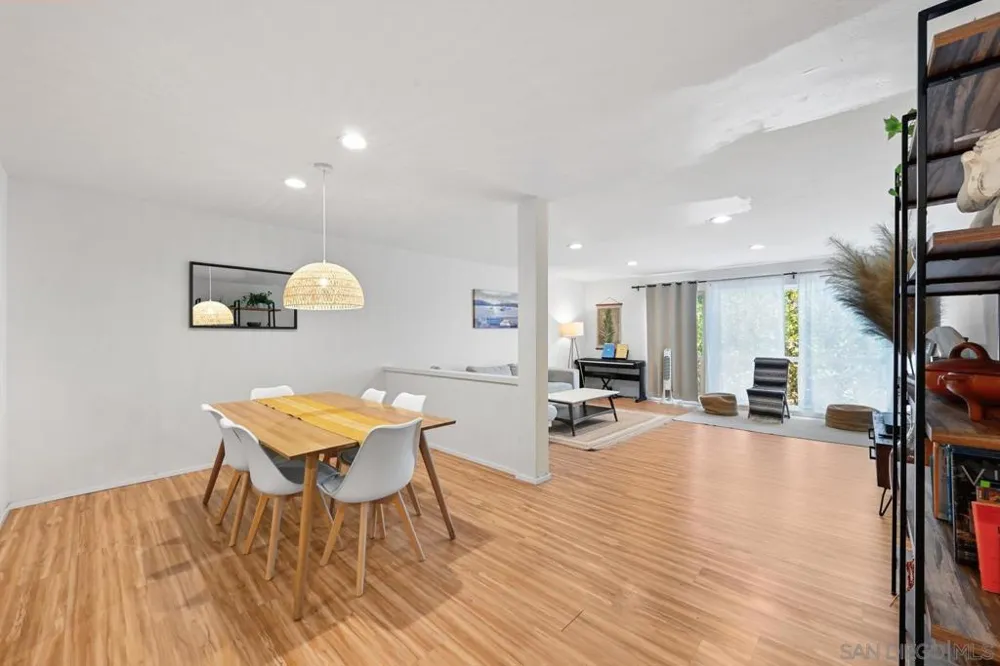 2610 Torrey Pines Rd. #C22 La Jolla, CA 92037