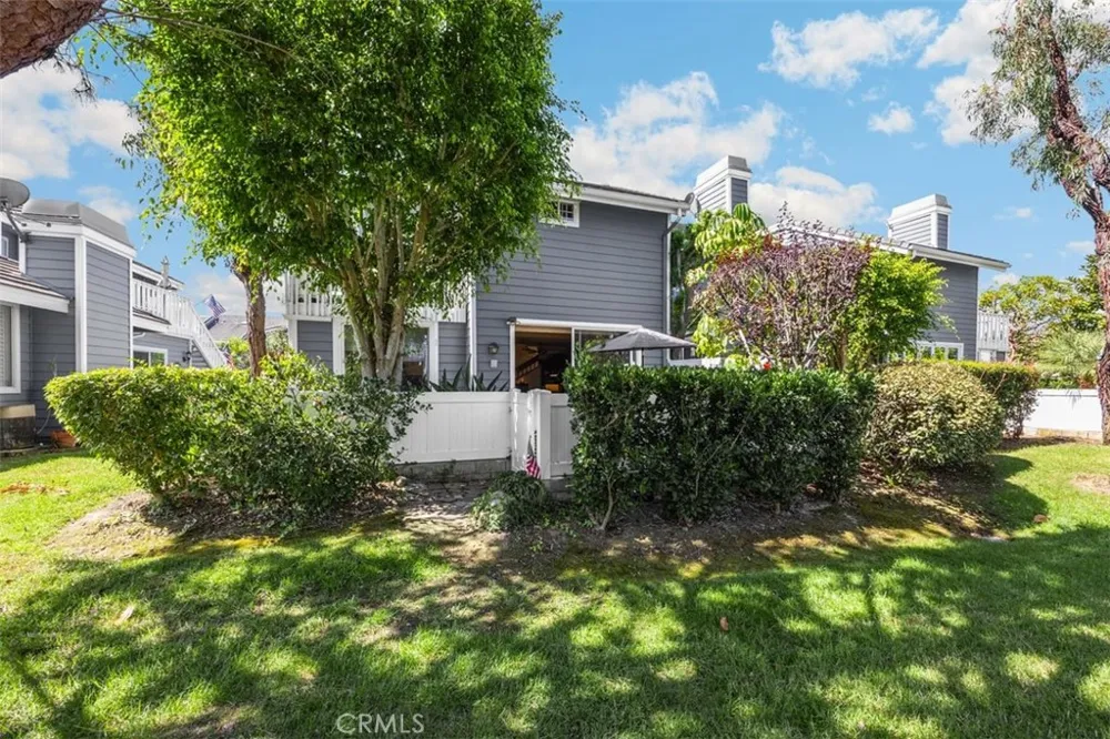 11 New Chardon Laguna Niguel, CA 92677