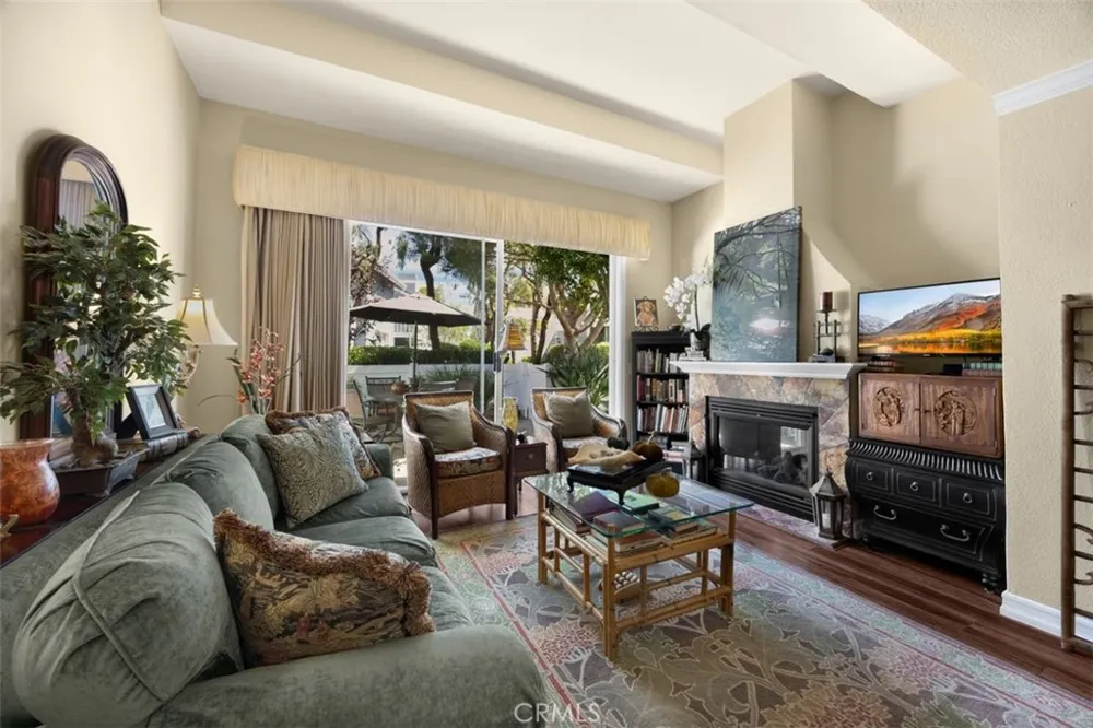 11 New Chardon Laguna Niguel, CA 92677