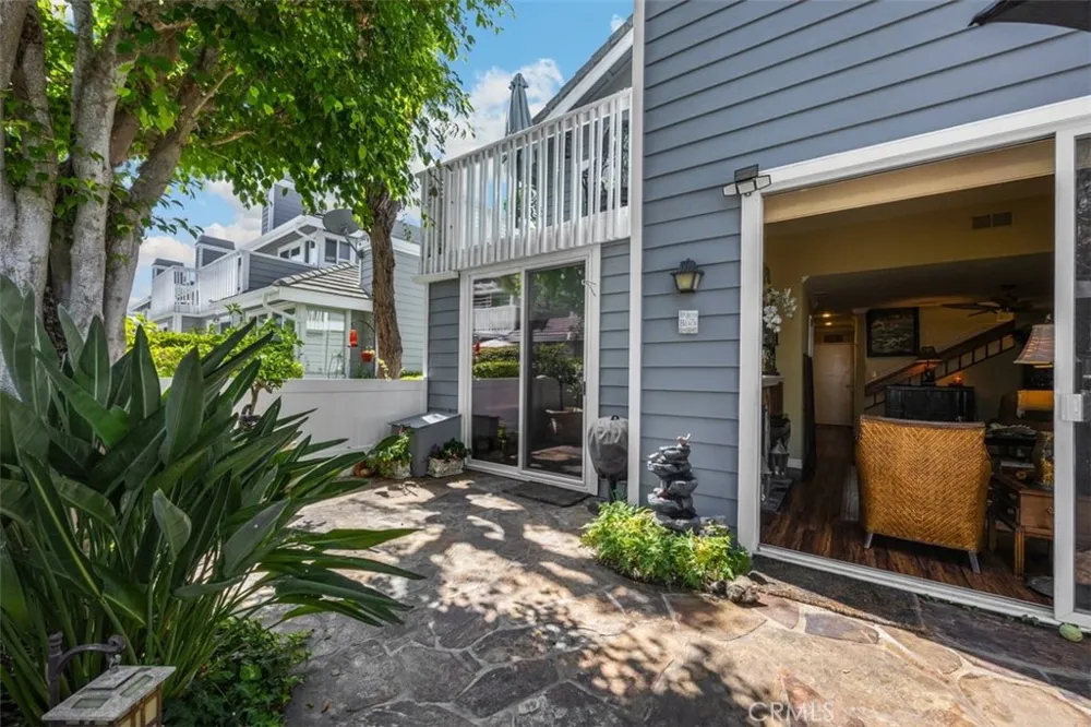 11 New Chardon Laguna Niguel, CA 92677