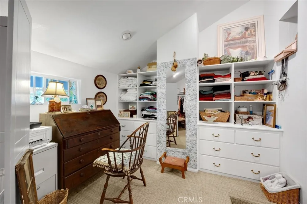 11 New Chardon Laguna Niguel, CA 92677