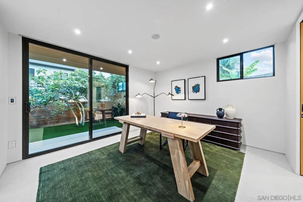 7376 Fay Ave La Jolla, CA 92037