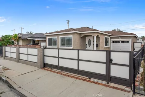 440 E Desford