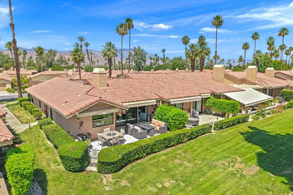 292 Tolosa Circle Palm Desert, CA 92260