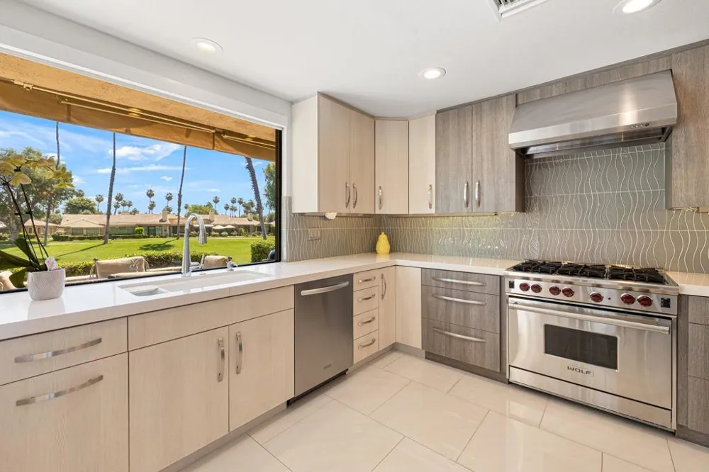 292 Tolosa Circle Palm Desert, CA 92260