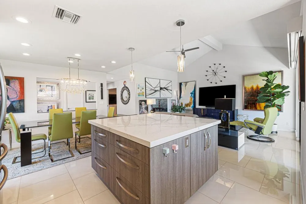 292 Tolosa Circle Palm Desert, CA 92260