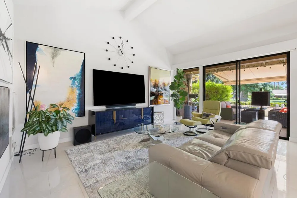 292 Tolosa Circle Palm Desert, CA 92260
