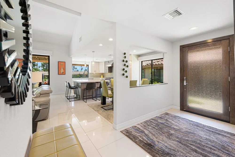 292 Tolosa Circle Palm Desert, CA 92260