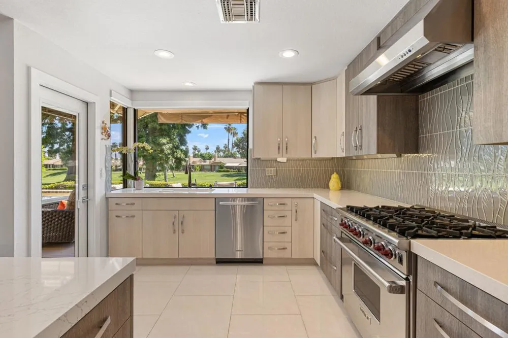 292 Tolosa Circle Palm Desert, CA 92260