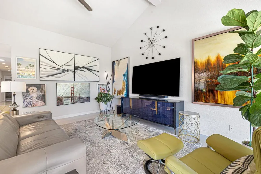 292 Tolosa Circle Palm Desert, CA 92260