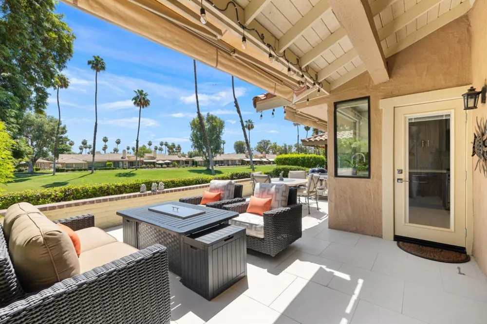 292 Tolosa Circle Palm Desert, CA 92260
