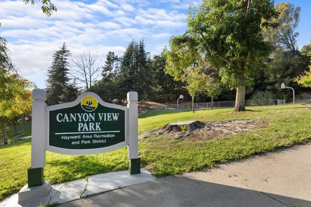 28039 Dobbel Avenue Hayward, CA 94542