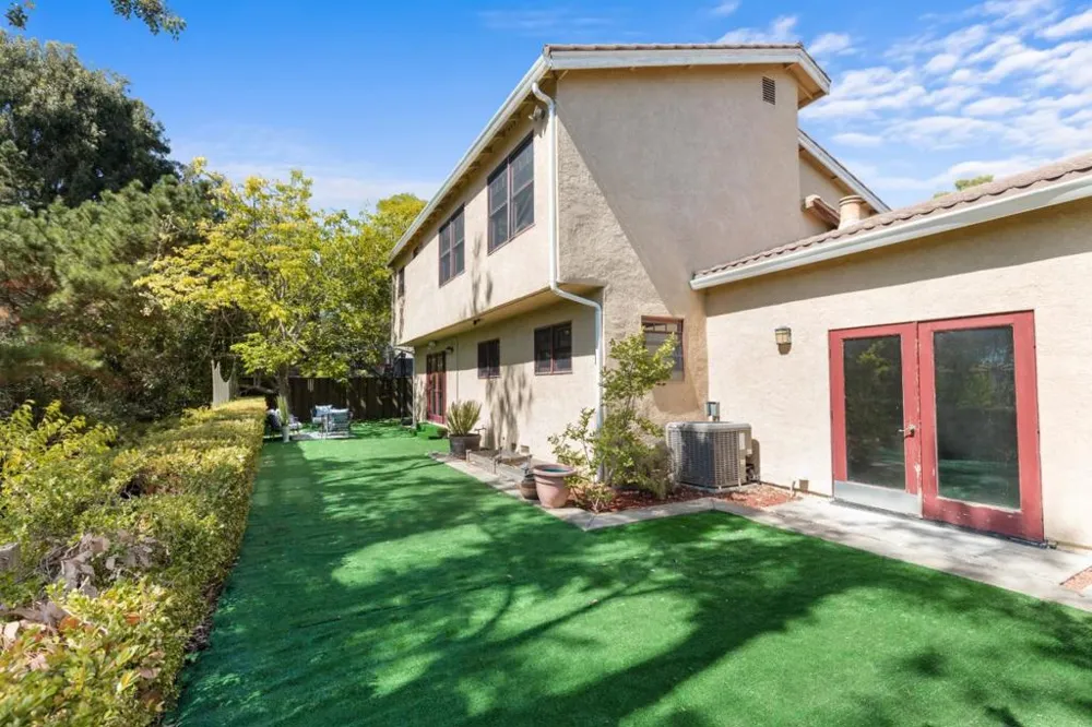 28039 Dobbel Avenue Hayward, CA 94542