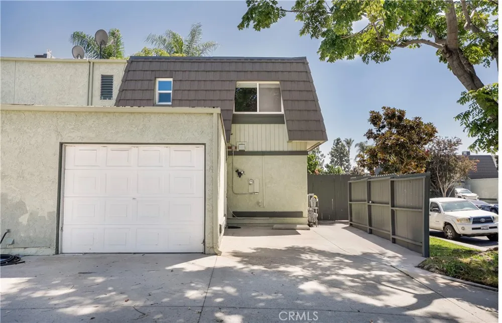 1642 Iowa Street #A Costa Mesa, CA 92626