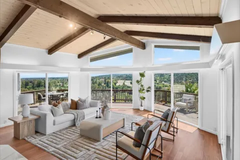 25322 La Rena Lane