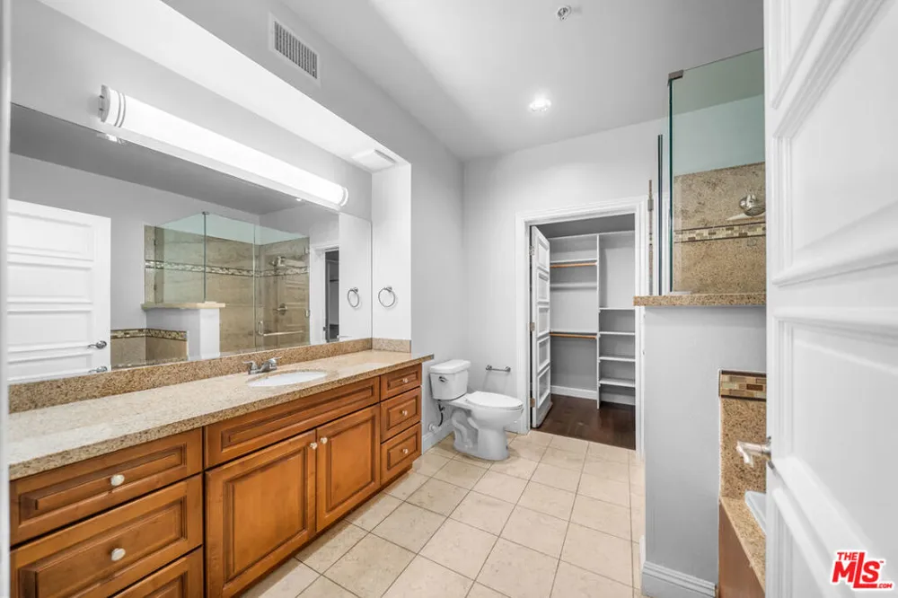 440 S Occidental Boulevard #104 Los Angeles, CA 90057